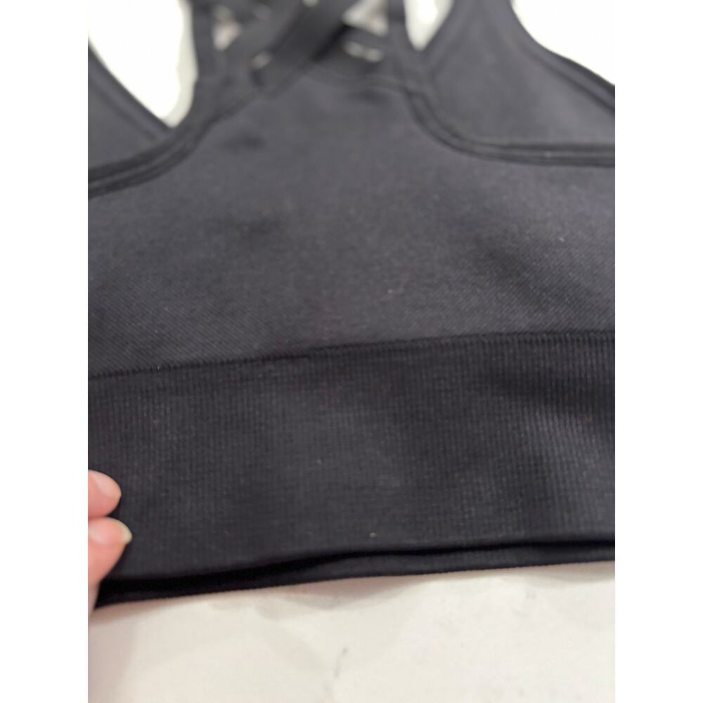NWT Spanx black low impact athletic sport bra built-in cup liner size M comfort - Picture 8 of 10